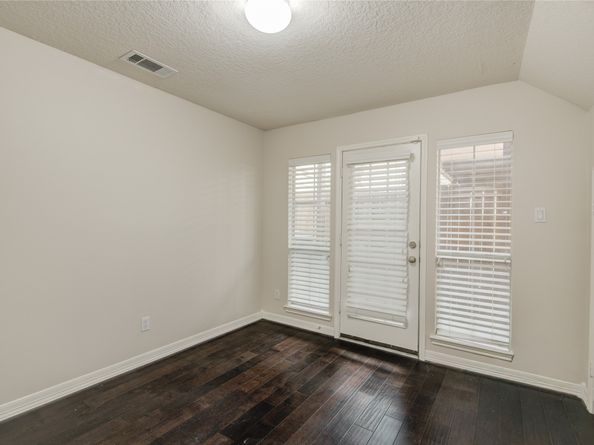 5417 Lillian Street, Houston TX 77007