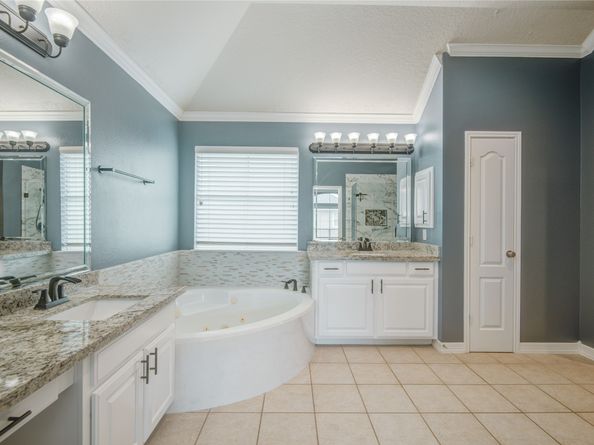 5417 Lillian Street, Houston TX 77007