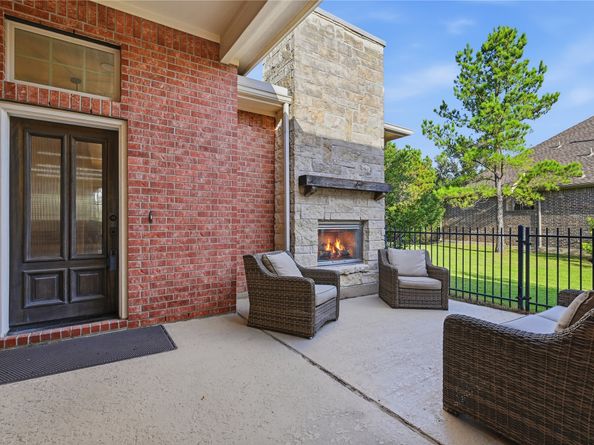 7 Sleeping Colt Place, Spring TX 77389