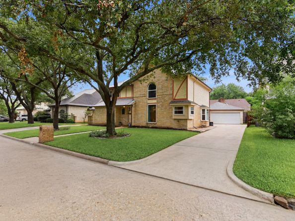 3130 Ashlock Drive, Houston TX 77082