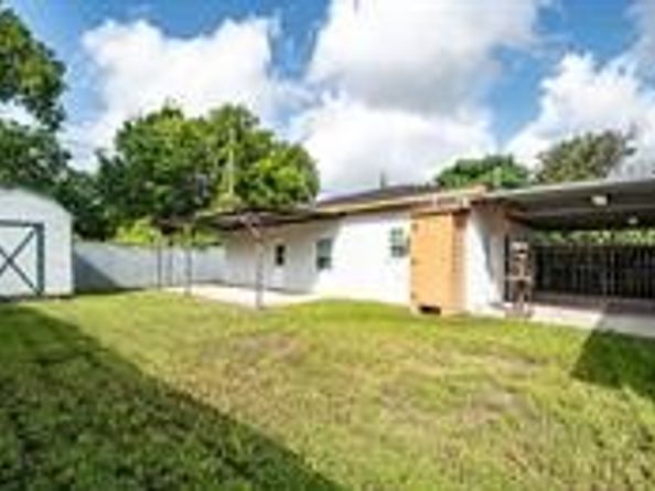 9514 Rhode Island, Houston TX 77029