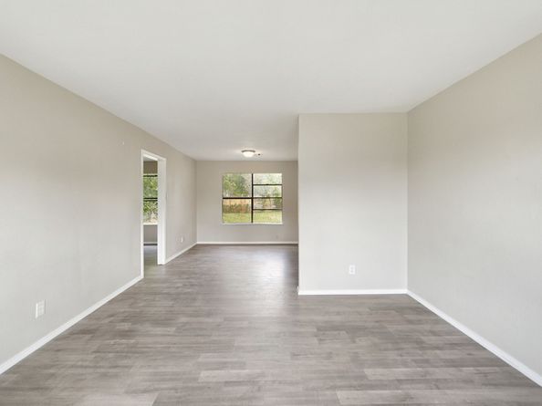 5851 Southtown Street, Houston TX 77033