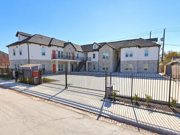 3144 Southmore Street, Houston TX 77004
