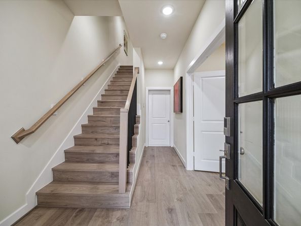 6332 Paddington Bend Drive, Houston TX 77008