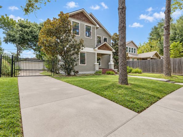 4534 Woodside Street, Houston TX 77023
