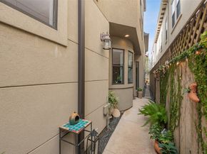 2026 Elmen Street, Houston TX 77019