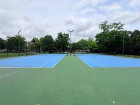 523 Archwood Trail, Houston TX 77007