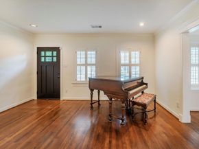 3110 Randall Street, Houston TX 77018