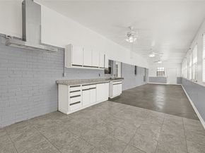 9208 Carousel Lane, Houston TX 77080