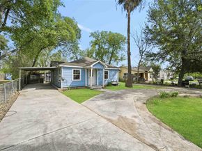 5513 Makeig Street, Houston TX 77026