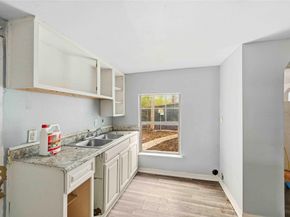 5513 Makeig Street, Houston TX 77026