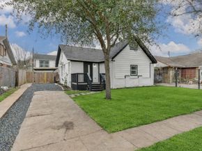 4705 Pease Street, Houston TX 77023
