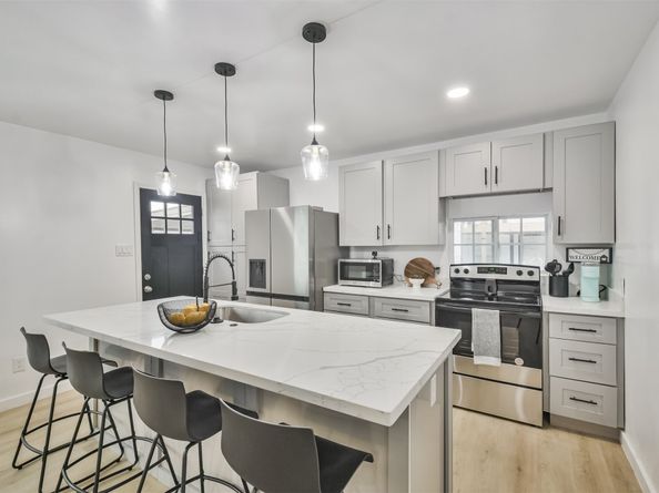 4705 Pease Street, Houston TX 77023