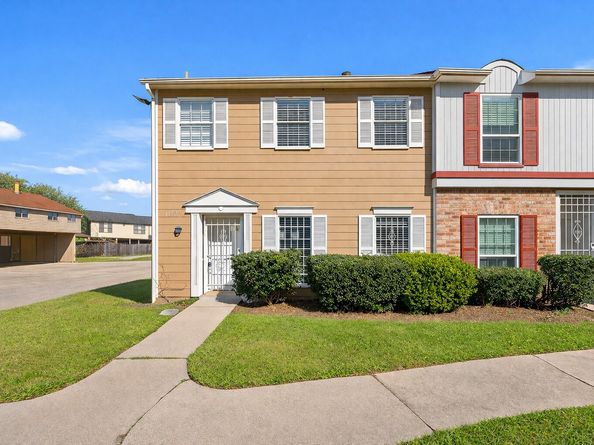 11127 Village Bend Lane 1127, Houston TX 77072