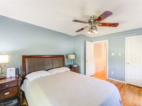 1550 Sue Barnett Drive, Houston TX 77018
