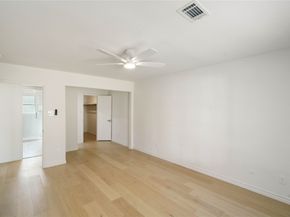 5707 Ash Oak Drive, Houston TX 77091