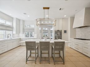 2211 Dunraven Lane, Houston TX 77019