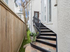 2211 Dunraven Lane, Houston TX 77019