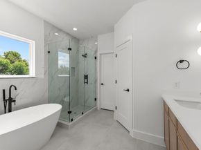 3348 Sauer Street, Houston TX 77004