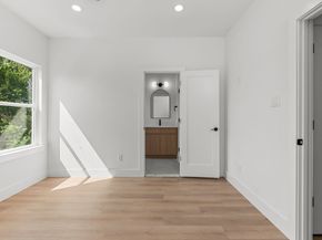 3348 Sauer Street, Houston TX 77004