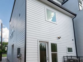 3348 Sauer Street, Houston TX 77004