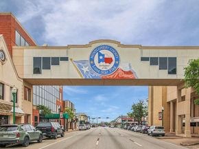 571 Belle Springs Lane, Conroe TX 77301