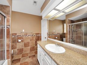 2015 Pecan Trail Drive, Richmond TX 77406