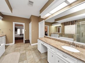 2015 Pecan Trail Drive, Richmond TX 77406