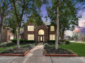 2015 Pecan Trail Drive, Richmond TX 77406