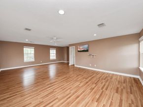 2015 Pecan Trail Drive, Richmond TX 77406