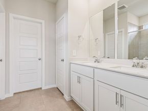 5720 Adamite Way, Houston TX 77048