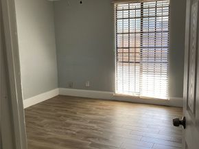 12500 Sandpiper Drive 13, Houston TX 77035