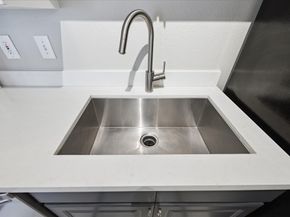 4041 Drake Street 113, Houston TX 77005