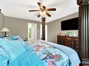 5619 Spanish Oak Drive, Houston TX 77066