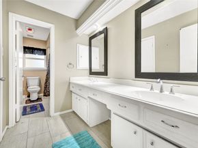 5619 Spanish Oak Drive, Houston TX 77066