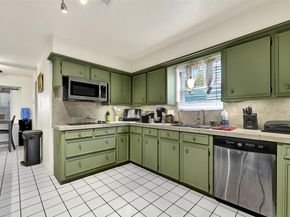 5619 Spanish Oak Drive, Houston TX 77066