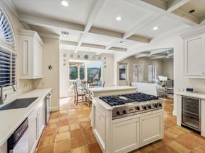 52 Briar Hollow Lane E, Houston TX 77027