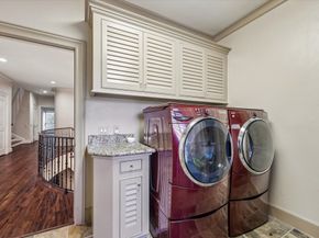 52 Briar Hollow Lane E, Houston TX 77027