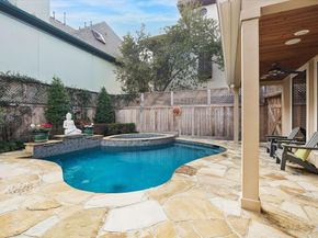 52 Briar Hollow Lane E, Houston TX 77027