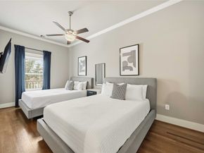 1006 Enid Street B, Houston TX 77009