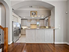 328 Bomar Street, Houston TX 77006