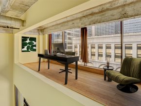 917 Main Street 1107, Houston TX 77002