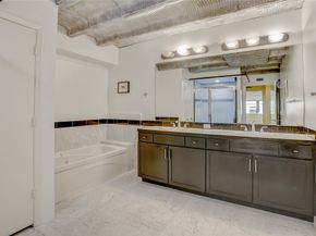 917 Main Street 1107, Houston TX 77002