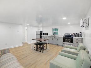 4705 A&B Pease Street, Houston TX 77023