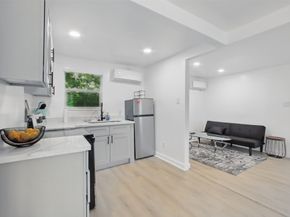 4705 A&B Pease Street, Houston TX 77023