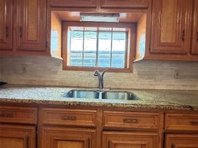 703 76th Street, Houston TX 77012