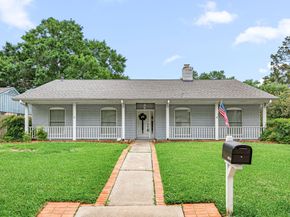 11407 Valley Spring Drive, Houston TX 77043
