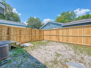 6715 Victoria Street, Houston TX 77020