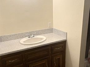 6305 Frisco Street, Houston TX 77022