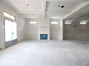 752 W 43rd Street, Houston TX 77018